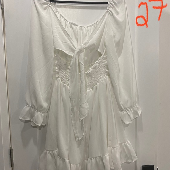 White boho flowy dress size L. Worn 1x for photoshoot - Picture 4 of 4